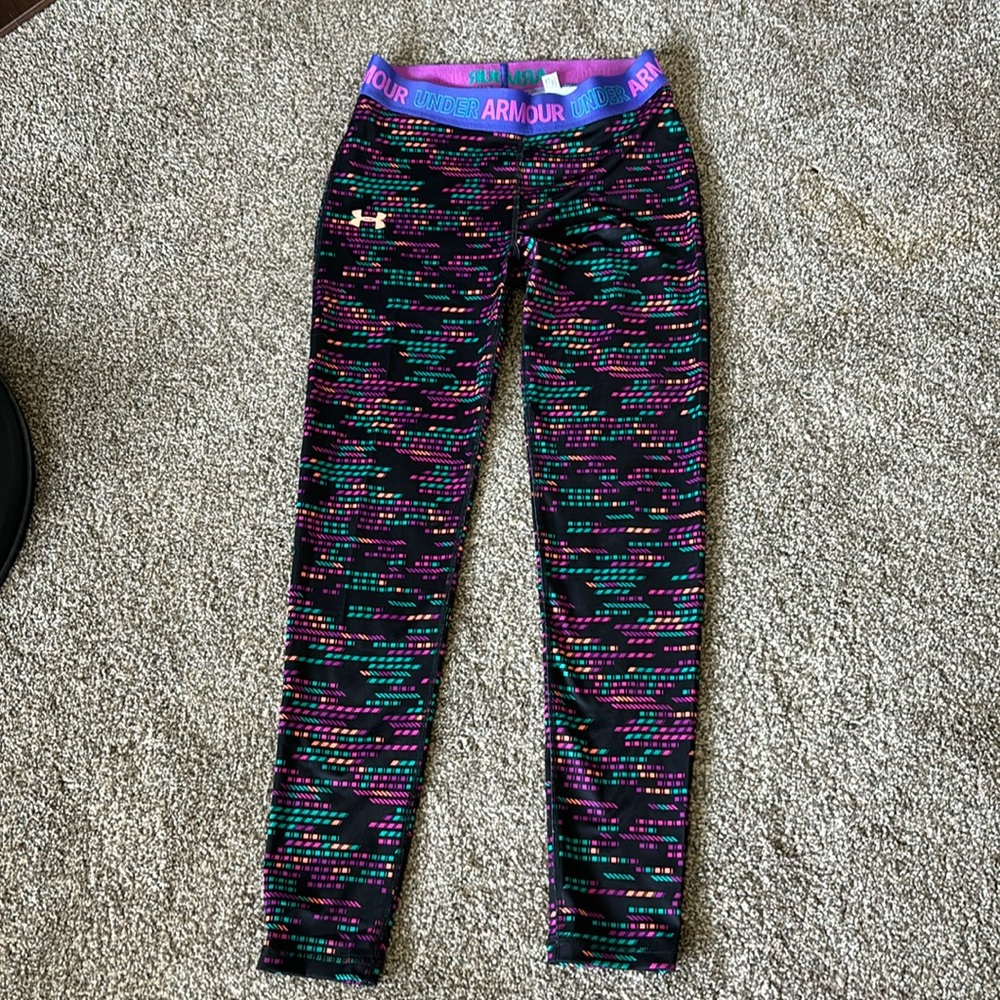 Under Armour youth Medium leggings